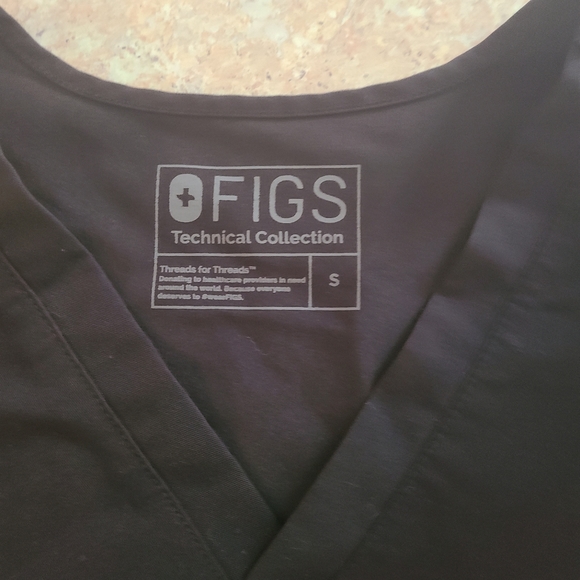 Figs Technical Collection Black Scrub Top in Size Small - Picture 6 of 7